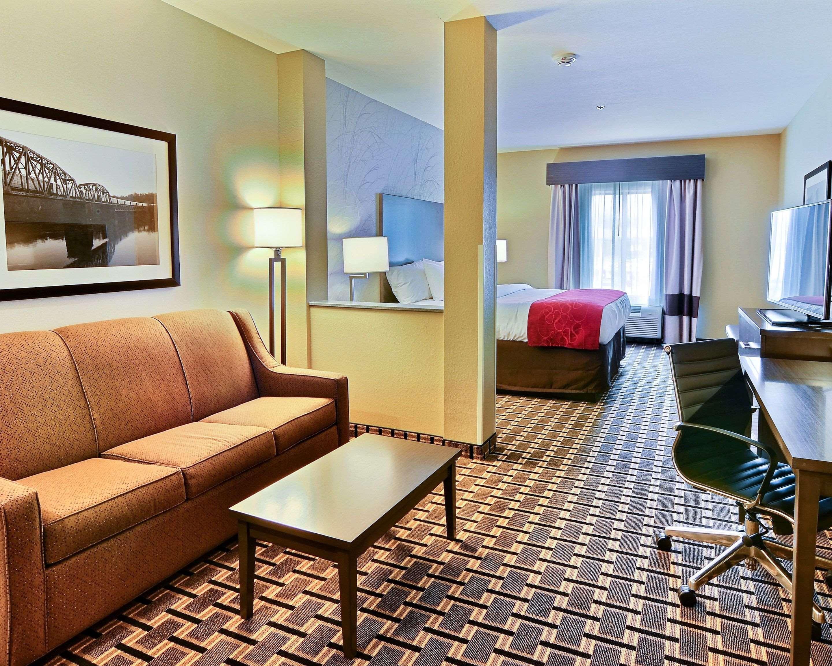 Comfort Suites Юніонтаун Екстер'єр фото