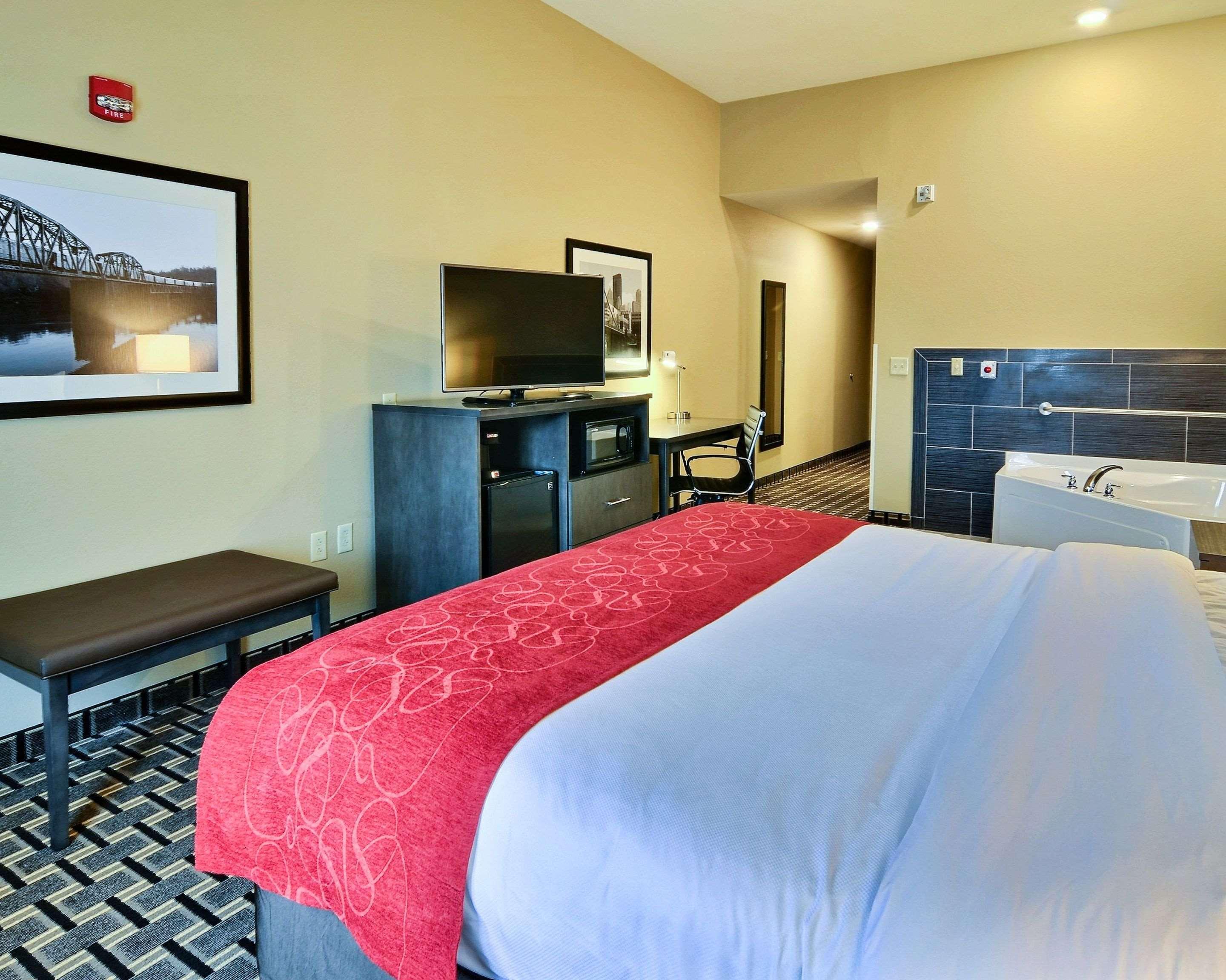 Comfort Suites Юніонтаун Екстер'єр фото