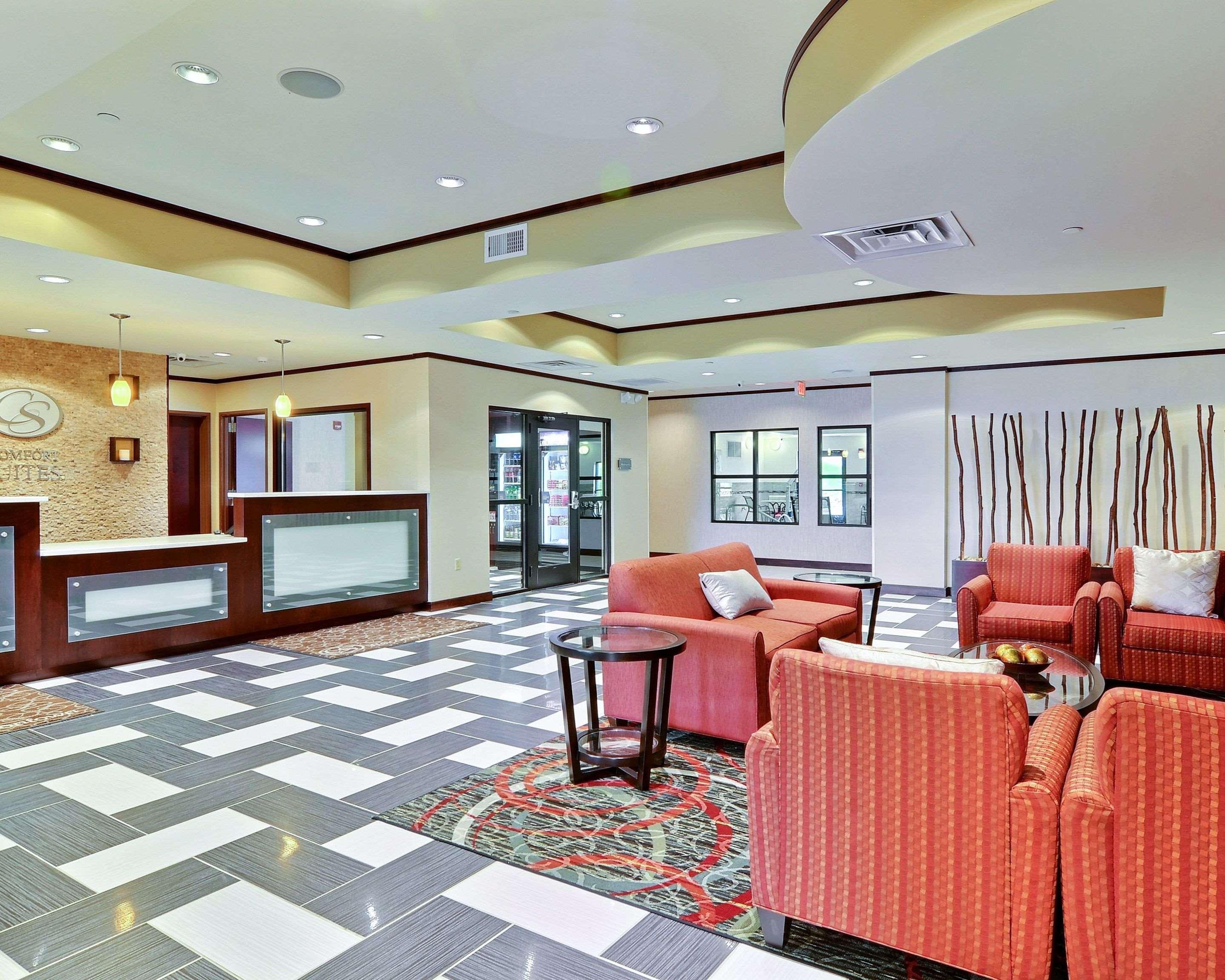 Comfort Suites Юніонтаун Екстер'єр фото