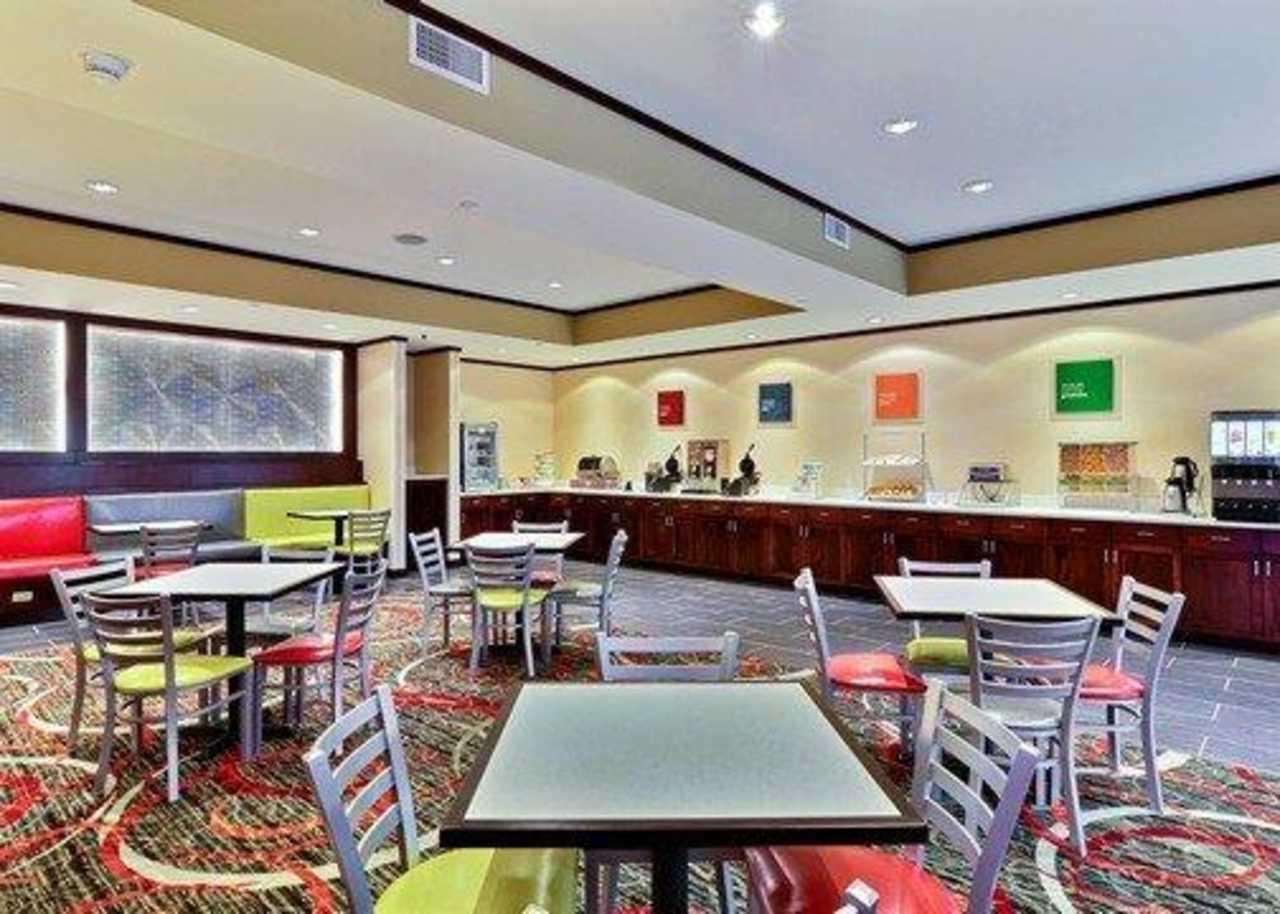 Comfort Suites Юніонтаун Екстер'єр фото