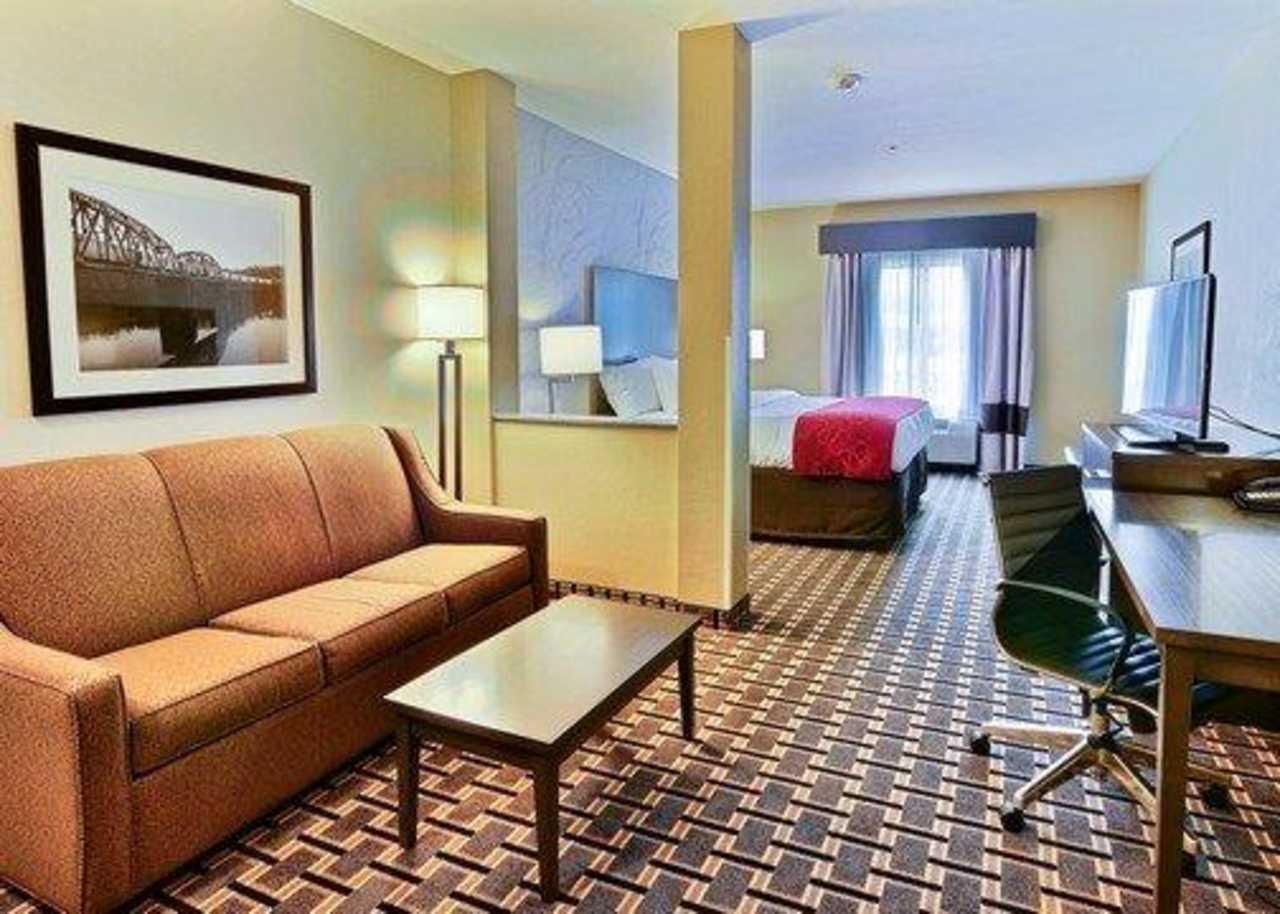 Comfort Suites Юніонтаун Екстер'єр фото