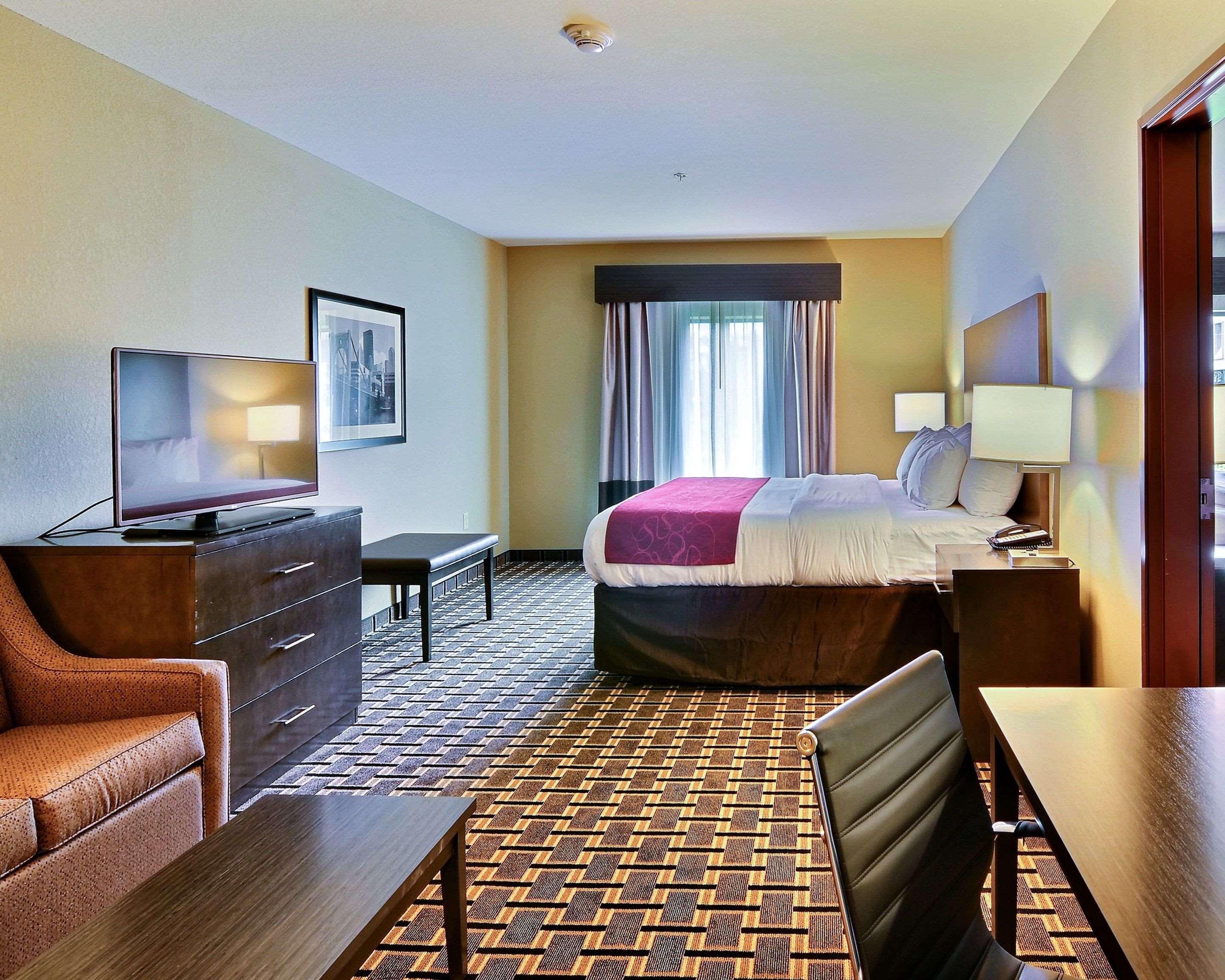 Comfort Suites Юніонтаун Екстер'єр фото
