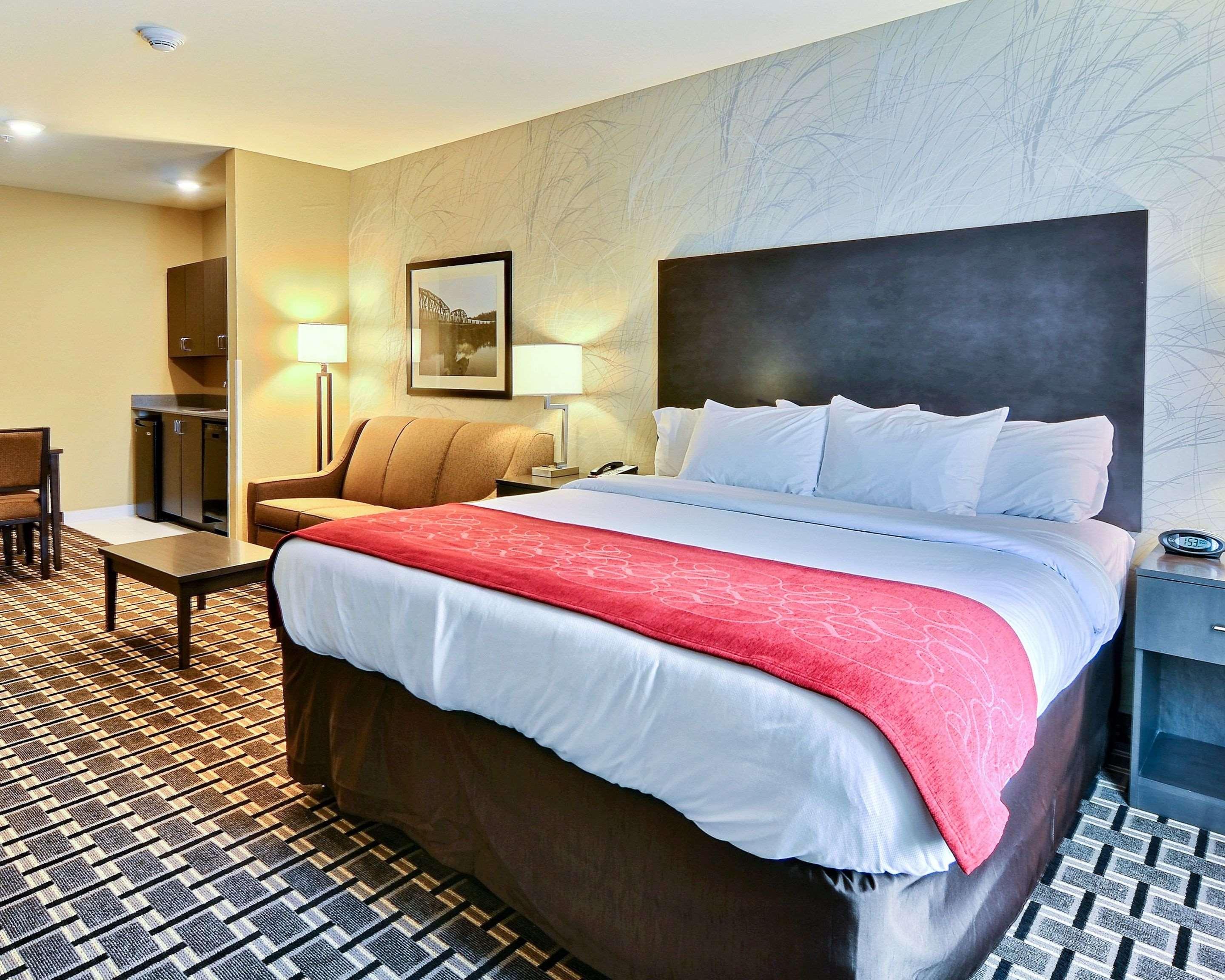 Comfort Suites Юніонтаун Екстер'єр фото